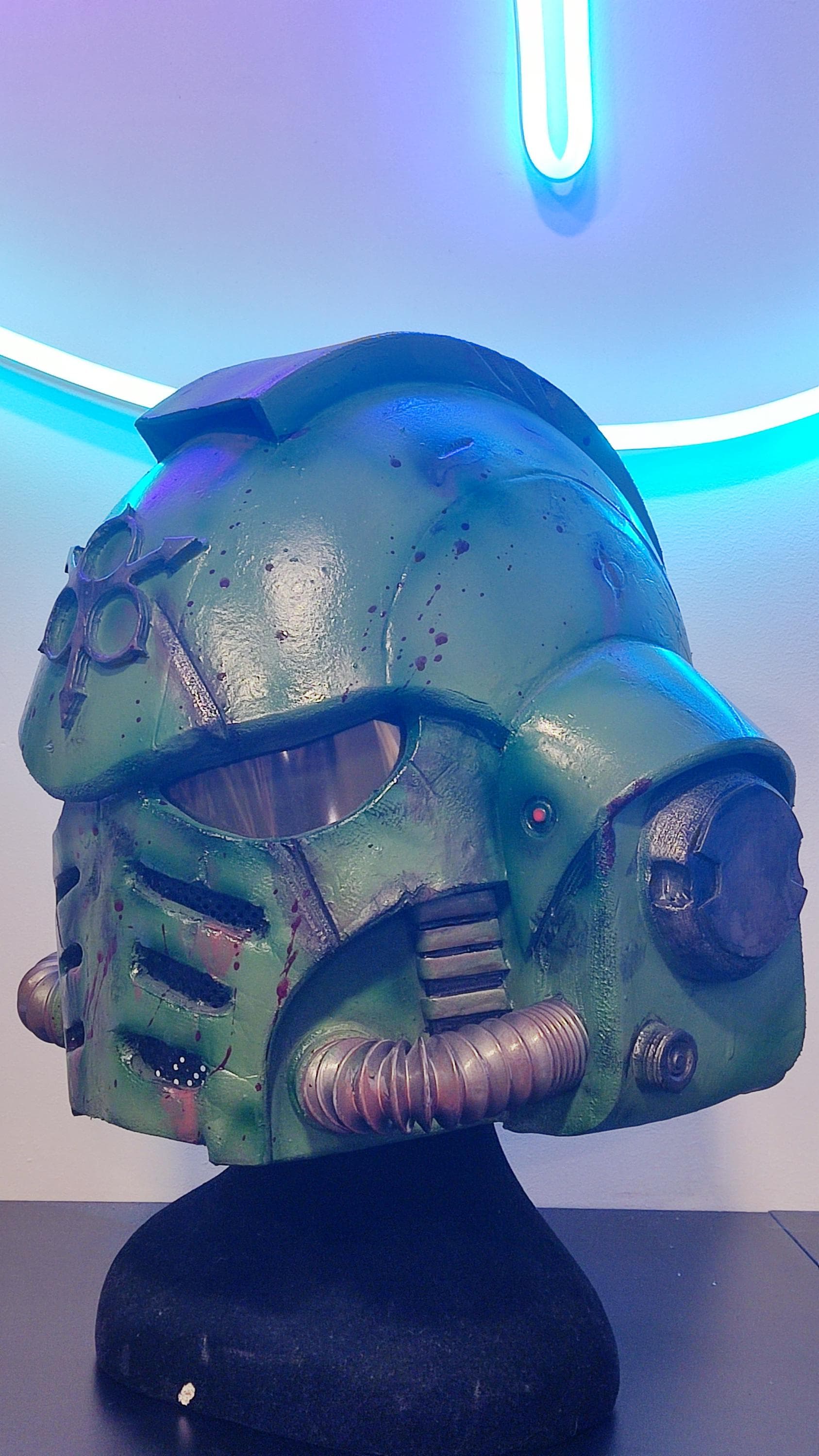 WARHAMMER HELMET (Death Guard nurgle skin)
